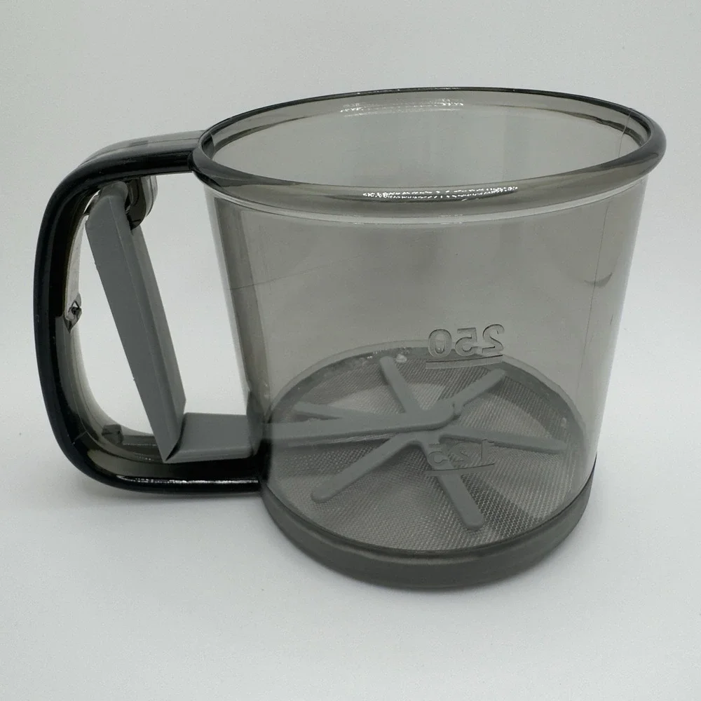 Manual Flour Sifter cup 250ml Mesh Strainer With Handle Bking Tool Kitchen